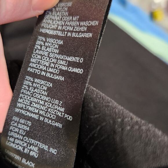 Urban Outfitters Bengaline Square Neck Cropped Top 3/4 Sleeve Black Size Small - Picture 8 of 8